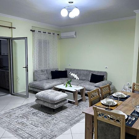 New Baazar Terrace Apartment تيرانا المظهر الخارجي الصورة