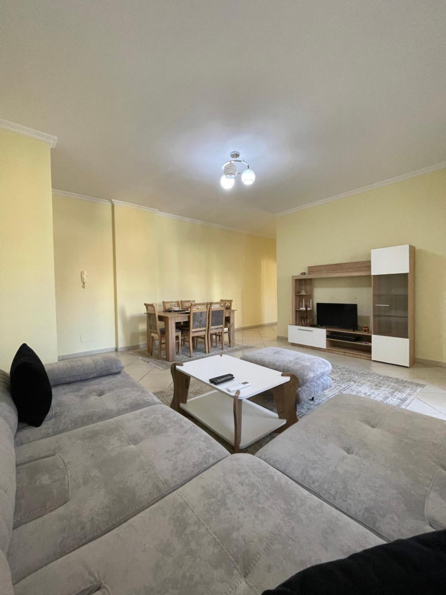 New Baazar Terrace Apartment تيرانا المظهر الخارجي الصورة